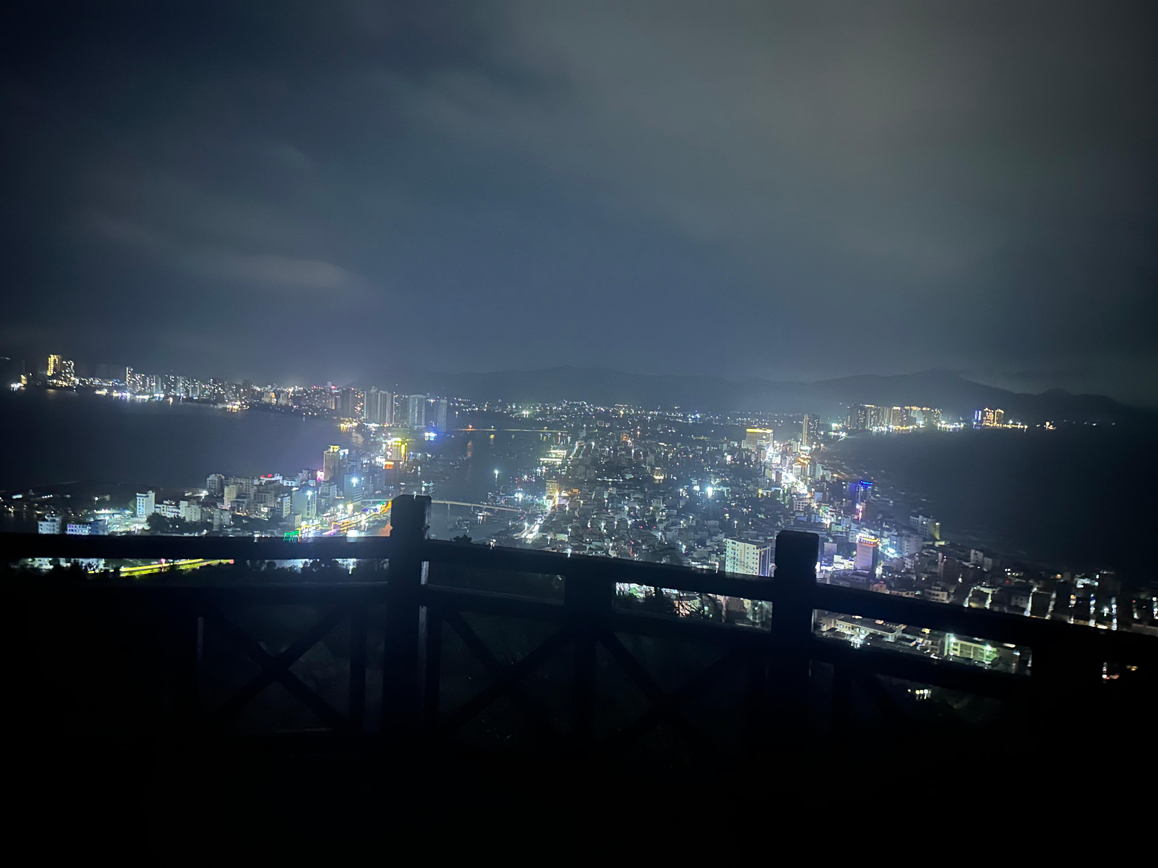接电话啊